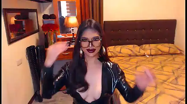 Snapshot of EXTREMELYDOM chatting on December 21, 2024, 6:30 am EXTREMELYDOM online show from December 21, 2024, 6:30 am