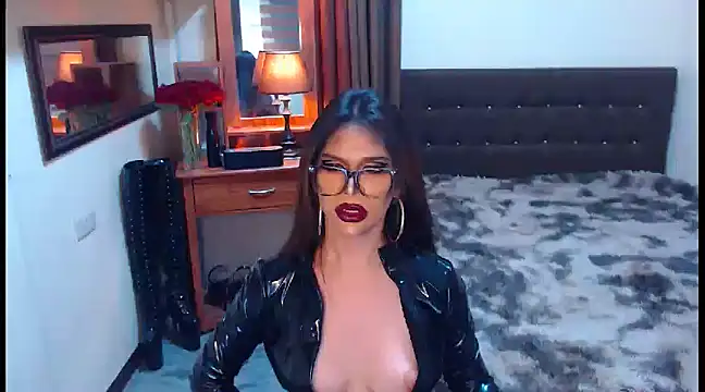 Snapshot of EXTREMELYDOM chatting on January 22, 2025, 2:46 pm EXTREMELYDOM online show from January 22, 2025, 2:46 pm