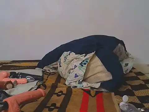 Cutteychiky online show from November 26, 2025, 8:21 pm