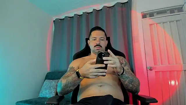 Snapshot of Pierre_Vidal chatting on September 8, 2025, 10:31 pm Pierre Vidal online show from September 8, 2025, 10:31 pm