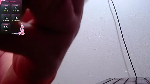 scaelettdubois online show from November 6, 2025, 12:44 am