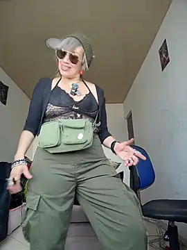 sexymarilyncolombia online show from March 22, 2026, 2:20 pm