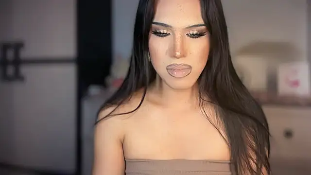 Snapshot of Ts_glamxxxx chatting on February 3, 2026, 7:02 am Ts glamxxxx online show from February 3, 2026, 7:02 am