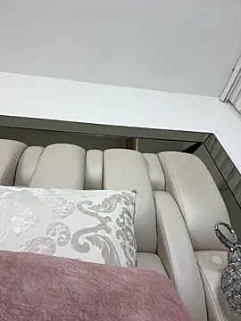 Snapshot of ALISSON_FOXXX1 chatting on February 3, 2026, 10:59 pm ALISSON FOXXX1 online show from February 3, 2026, 10:59 pm