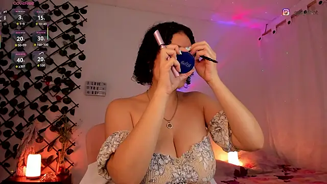 cailynhot online show from December 4, 2025, 11:35 pm