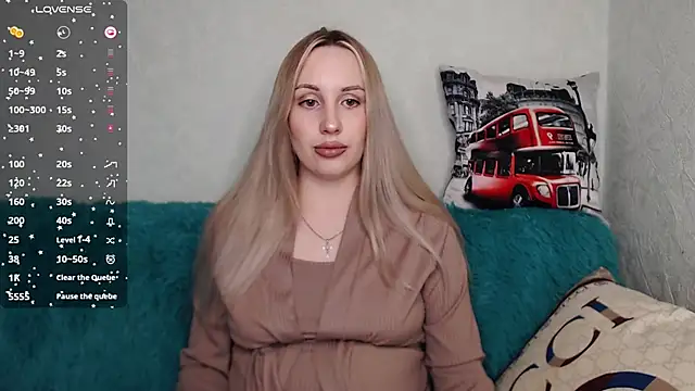 Snapshot of Monika_bae chatting on September 24, 2025, 11:35 am Monika bae online show from September 24, 2025, 11:35 am