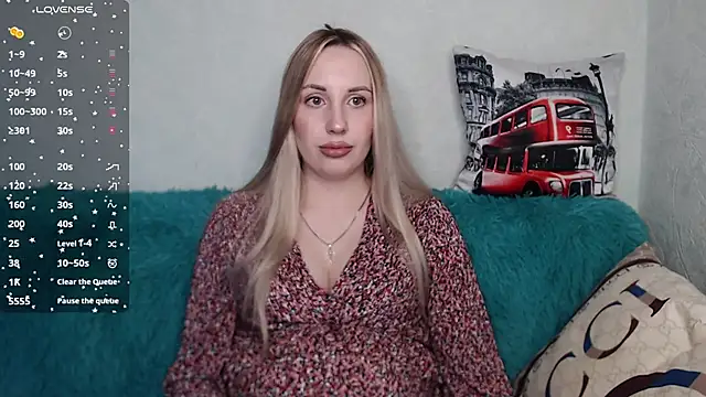 Snapshot of Monika_bae chatting on September 29, 2025, 11:48 am Monika bae online show from September 29, 2025, 11:48 am