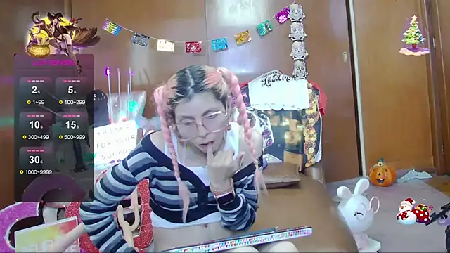 Skinygirl online show from October 30, 2025, 9:59 pm