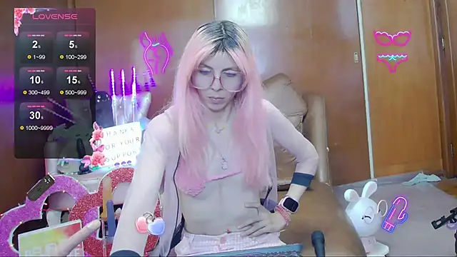 Skinygirl online show from November 6, 2025, 9:48 pm