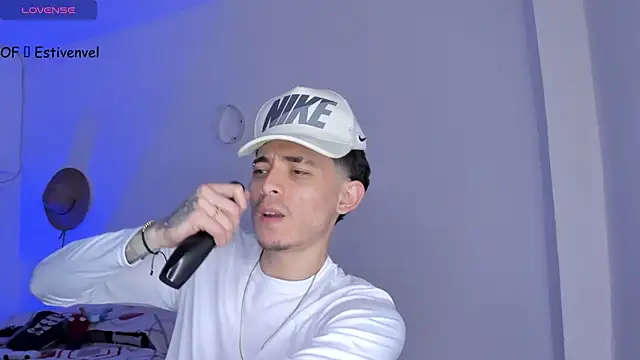 Snapshot of steve_latin chatting on February 27, 2025, 5:36 pm steve latin online show from February 27, 2025, 5:36 pm