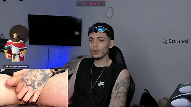 Snapshot of steve_latin chatting on October 22, 2025, 9:14 pm steve latin online show from October 22, 2025, 9:14 pm