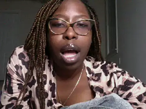 MadamIndigo online show from March 14, 2025, 4:10 am