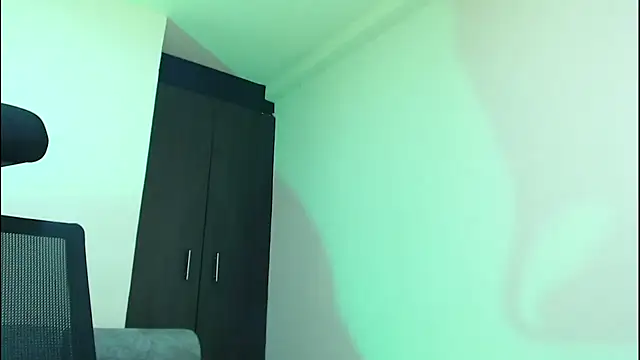 Snapshot of cowboyht chatting on November 23, 2025, 2:33 am cowboyht online show from November 23, 2025, 2:33 am