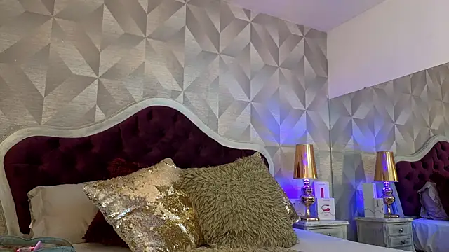 Snapshot of AmaranthaLovers_ chatting on February 28, 2026, 1:56 pm AmaranthaLovers online show from February 28, 2026, 1:56 pm