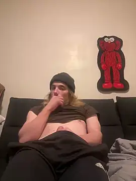 Snapshot of trippyski chatting on January 3, 2025, 11:57 am trippyski online show from January 3, 2025, 11:57 am