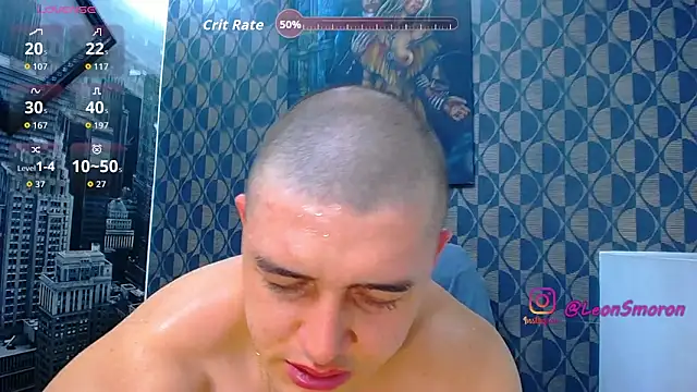 Leonsmoron online show from May 18, 2026, 4:07 am