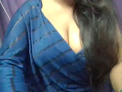 Roopshikha39 online show from March 21, 2025, 10:39 pm