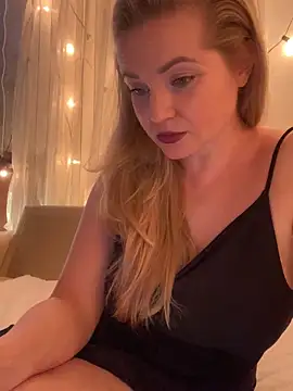 Lady  Maria online show from February 12, 2025, 4:00 pm