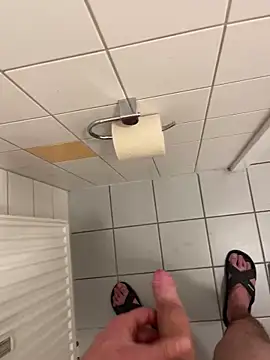 oroszlanw online show from December 16, 2024, 9:41 pm