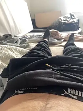 oroszlanw online show from October 5, 2025, 1:42 pm