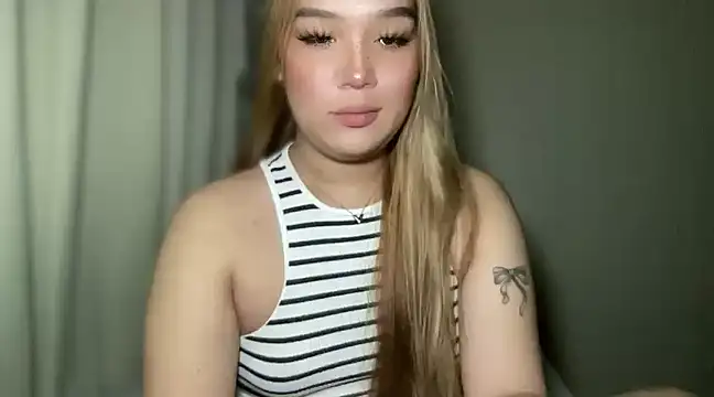 Snapshot of MissCataleyaxxx chatting on January 25, 2025, 12:48 am MissCataleyaxxx online show from January 25, 2025, 12:48 am