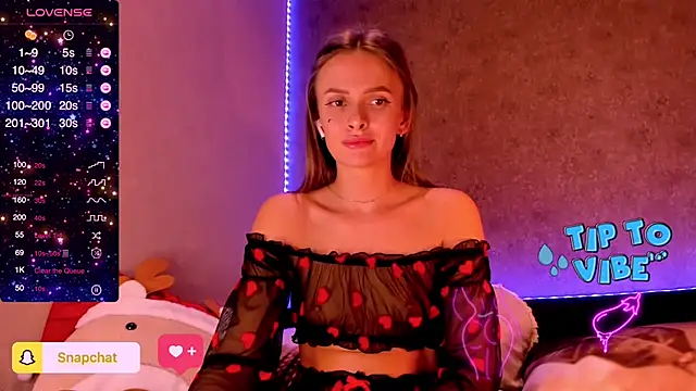 Snapshot of madina_taher chatting on December 21, 2024, 10:19 pm madina taher online show from December 21, 2024, 10:19 pm