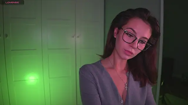 -JuicyMolly- online show from October 15, 2025, 3:45 pm