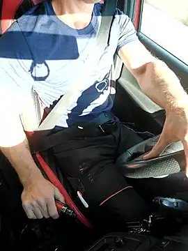 Snapshot of Xcoquinx chatting on September 10, 2025, 3:23 pm Xcoquinx online show from September 10, 2025, 3:23 pm