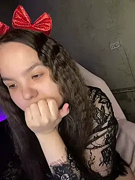 Var Kiss online show from May 28, 2026, 3:42 pm