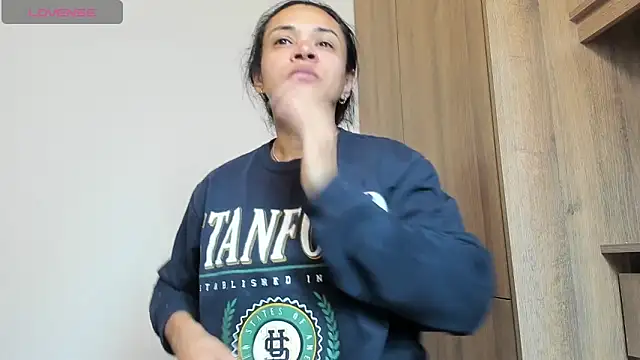 Bessie32 online show from March 14, 2025, 10:50 am