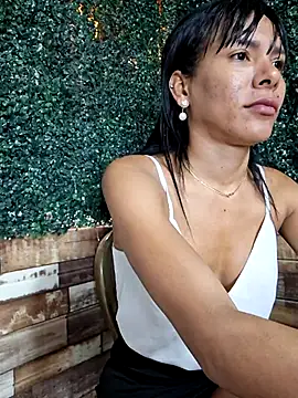 Doll Loren online show from February 25, 2025, 4:21 pm