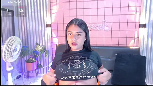 mensia hernandz online show from October 27, 2025, 1:48 pm