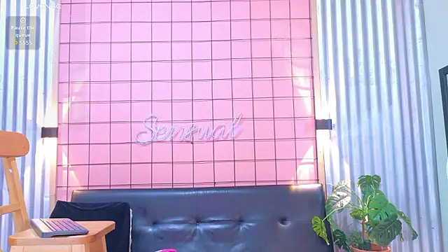 mensia hernandz online show from March 14, 2026, 1:27 pm