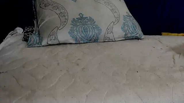 Snapshot of amrozia chatting on January 2, 2025, 10:44 pm amrozia online show from January 2, 2025, 10:44 pm