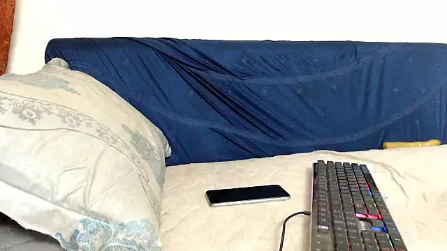 Snapshot of amrozia chatting on January 3, 2025, 7:27 am amrozia online show from January 3, 2025, 7:27 am