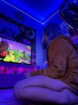 Cutiepiespanks online show from November 9, 2025, 7:50 am