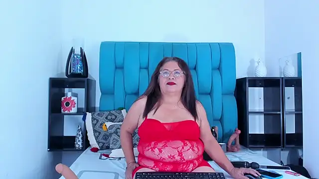 Keira Lennox online show from March 2, 2025, 1:16 pm