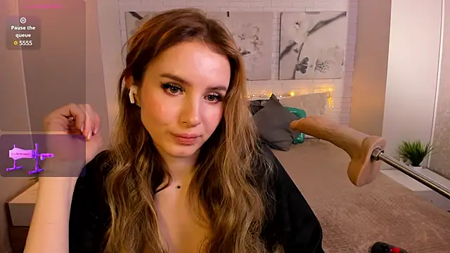 Betty June online show from February 15, 2025, 9:59 pm