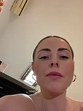 EmaSalis online show from February 17, 2025, 11:44 am