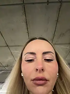 EmaSalis online show from February 17, 2026, 9:50 am