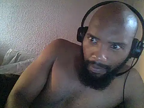 Snapshot of KAYBEEDEFREAK chatting on February 5, 2025, 4:03 pm KAYBEEDEFREAK online show from February 5, 2025, 4:03 pm