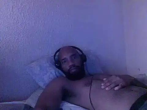 Snapshot of KAYBEEDEFREAK chatting on February 7, 2025, 11:56 am KAYBEEDEFREAK online show from February 7, 2025, 11:56 am
