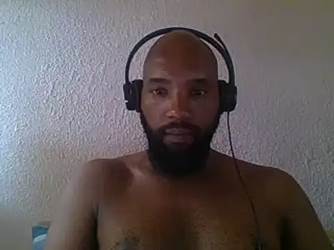 Snapshot of KAYBEEDEFREAK chatting on February 10, 2025, 2:26 pm KAYBEEDEFREAK online show from February 10, 2025, 2:26 pm