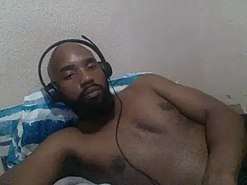 Snapshot of KAYBEEDEFREAK chatting on February 10, 2025, 7:38 pm KAYBEEDEFREAK online show from February 10, 2025, 7:38 pm