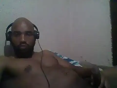 Snapshot of KAYBEEDEFREAK chatting on February 14, 2025, 1:34 am KAYBEEDEFREAK online show from February 14, 2025, 1:34 am