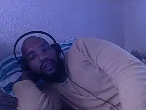 Snapshot of KAYBEEDEFREAK chatting on February 14, 2025, 3:15 pm KAYBEEDEFREAK online show from February 14, 2025, 3:15 pm