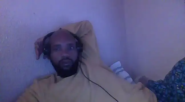 Snapshot of KAYBEEDEFREAK chatting on February 16, 2025, 9:04 am KAYBEEDEFREAK online show from February 16, 2025, 9:04 am