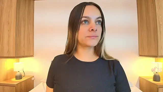 Isabella Harley online show from September 26, 2025, 12:42 pm