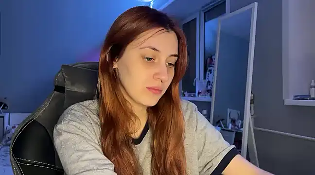 Uniarten online show from January 21, 2025, 5:41 pm