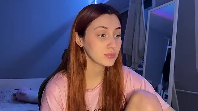 Uniarten online show from February 5, 2025, 5:42 pm